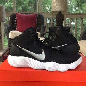 Nike 2017 hyperdunk TB